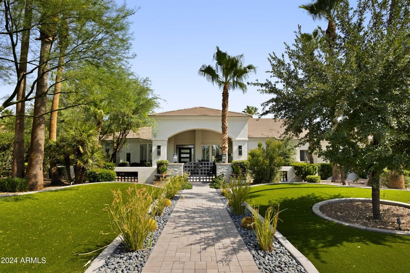 10004 E Cholla St, Scottsdale, AZ 85260