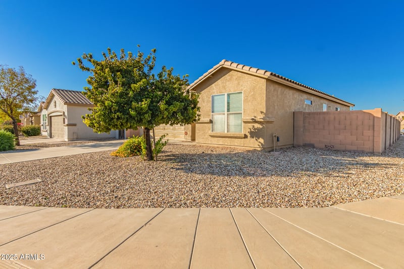 10004 Odeum Ln, Tolleson, AZ 85353
