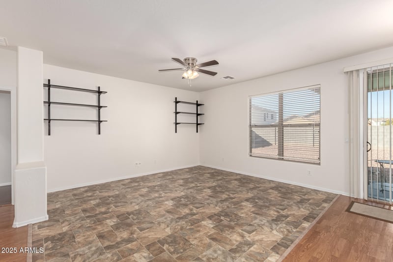 10004 Odeum Ln, Tolleson, AZ 85353