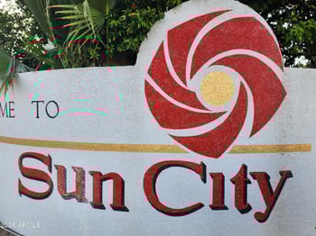 10004 Pleasant Valley Rd, Sun City, AZ 85351