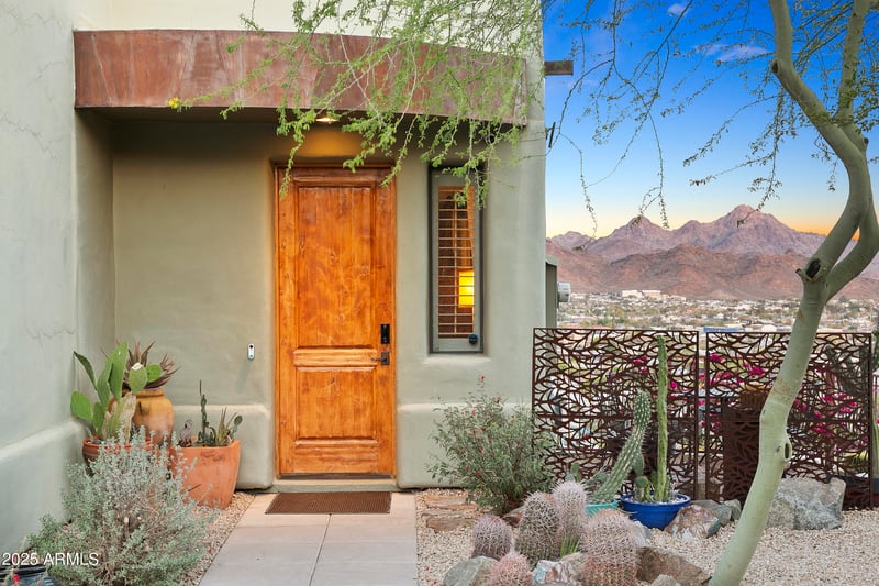 10005 1st Dr, Phoenix, AZ 85021