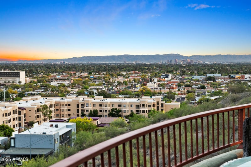 10005 1st Dr, Phoenix, AZ 85021