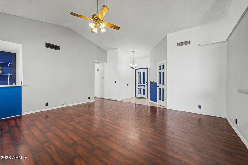 10005 N 64th Ave, Glendale, AZ 85302