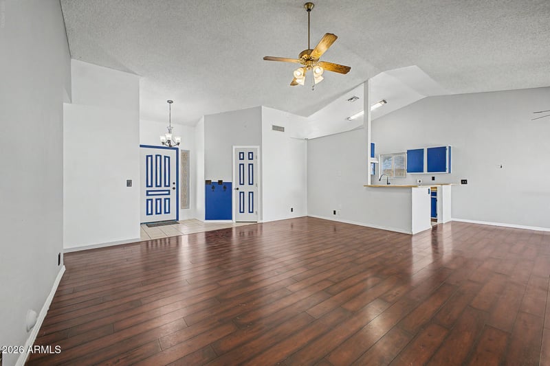 10005 N 64th Ave, Glendale, AZ 85302
