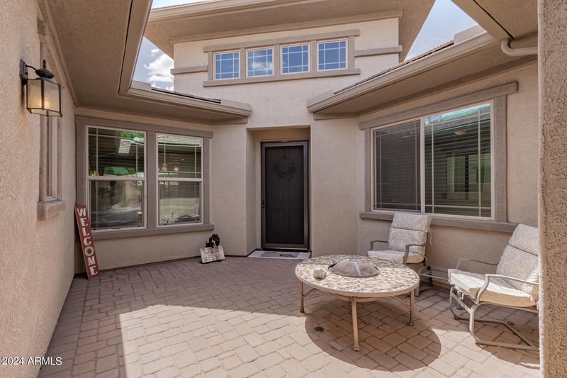 10005 Spur Dr, Peoria, AZ 85383