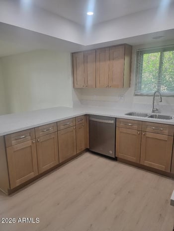 10006 Watford Way, Sun Lakes, AZ 85248