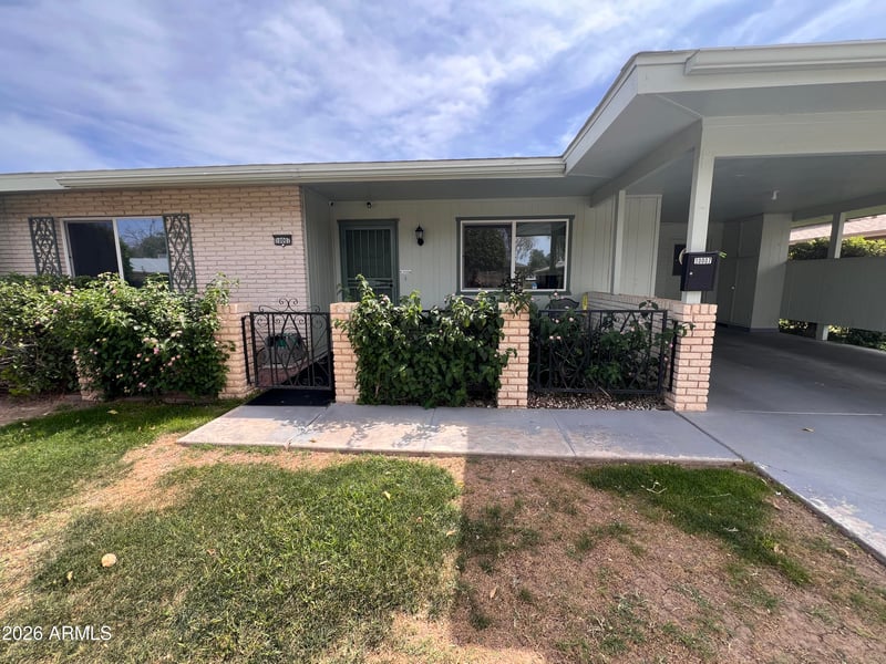 10007 Mountain View Rd, Sun City, AZ 85351