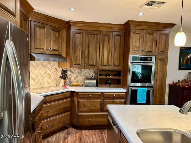 10009 Pleasant Valley Rd, Sun City, AZ 85351