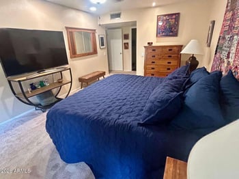 10009 Pleasant Valley Rd, Sun City, AZ 85351