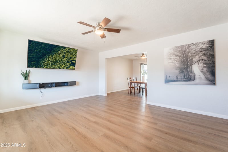 1001 19th St, Tempe, AZ 85281