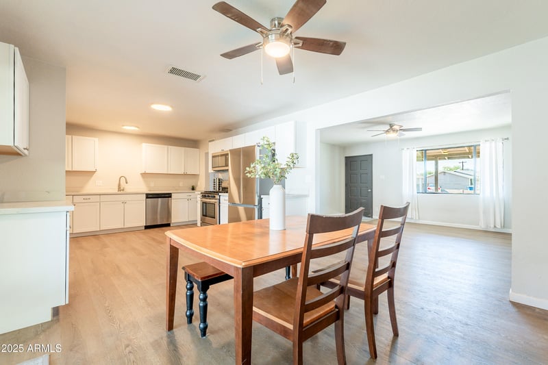 1001 19th St, Tempe, AZ 85281