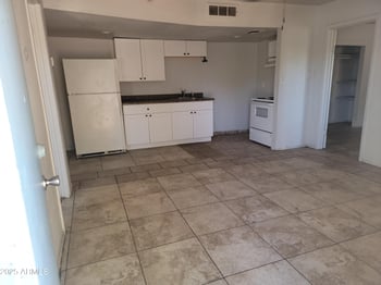 1001 32nd Ave, Phoenix, AZ 85009
