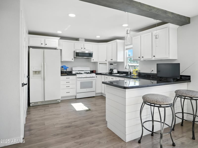 1001 43rd Ave #282, Phoenix, AZ 85009