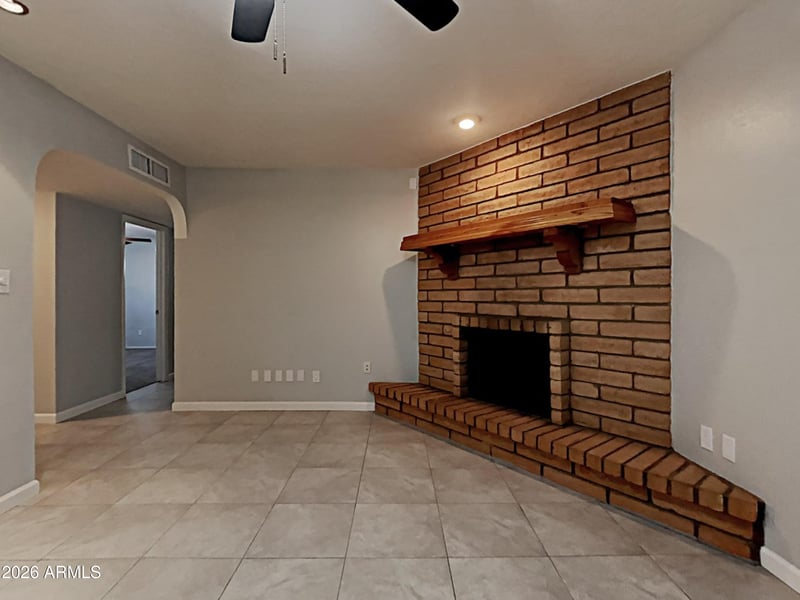 1001 Villa Rita Dr, Phoenix, AZ 85023