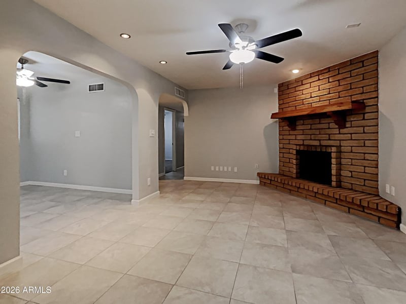 1001 Villa Rita Dr, Phoenix, AZ 85023
