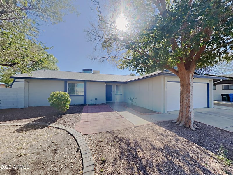 1001 Villa Rita Dr, Phoenix, AZ 85023
