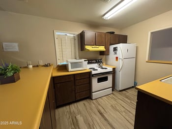10010 97th Dr #A, Peoria, AZ 85345