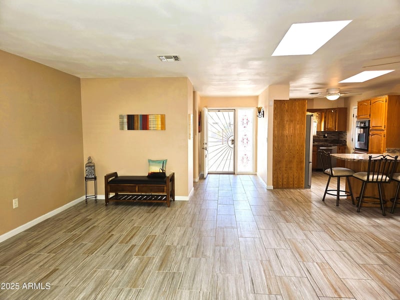 10010 Deanne Dr, Sun City, AZ 85351