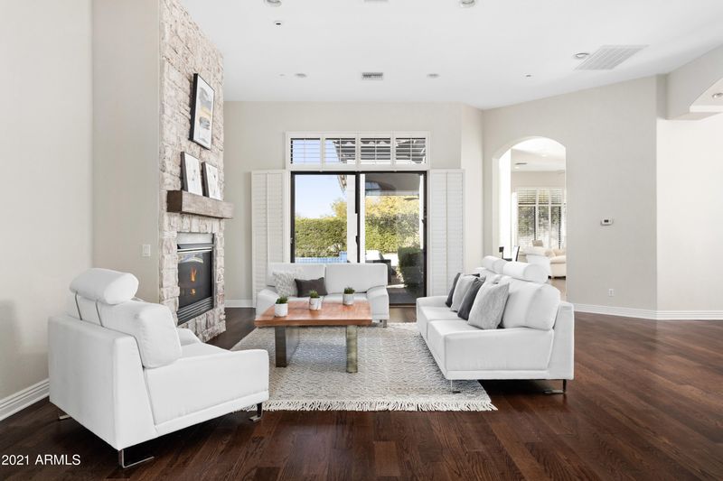 10010 E Ridgerunner Dr, Scottsdale, AZ 85255