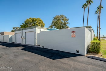 10010 Royal Oak Rd #R, Sun City, AZ 85351