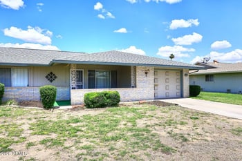 10010 Sandstone Dr, Sun City, AZ 85351