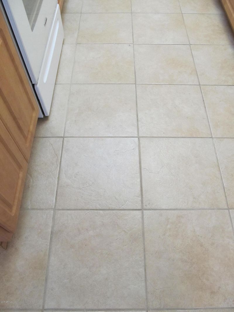 10011 N 96th Ave #A, Peoria, AZ 85345