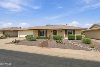 10011 W Prairie Hills Cir, Sun City, AZ 85351