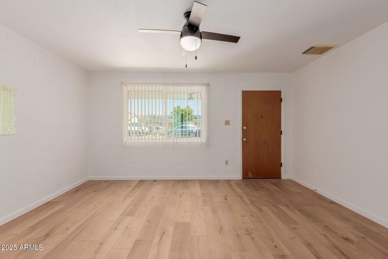 10012 16th Dr, Phoenix, AZ 85021