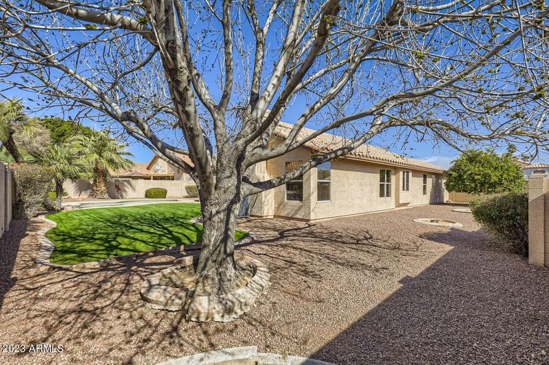 10012 N 57th Dr, Glendale, AZ 85302