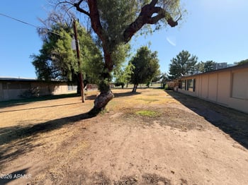 10012 Lakeview Cir, Sun City, AZ 85351