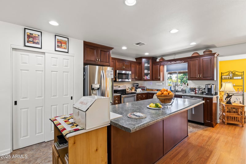 10013 Augusta Dr, Sun City, AZ 85351