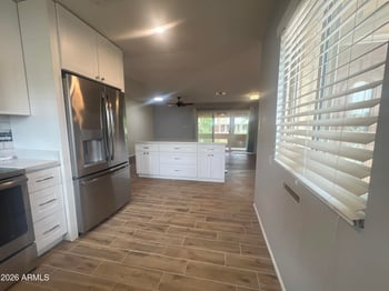 10013 Lakeview Cir, Sun City, AZ 85351