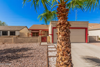 10014 66th Ln, Glendale, AZ 85302