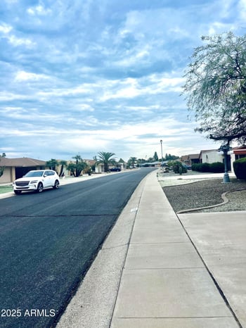 10014 Oak Ridge Dr, Sun City, AZ 85351