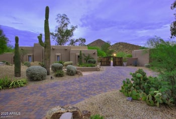 10015 Adele Ct, Scottsdale, AZ 85255