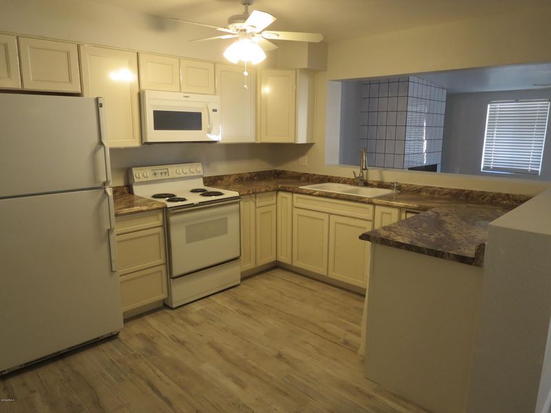 10015 N 40th Dr, Phoenix, AZ 85051