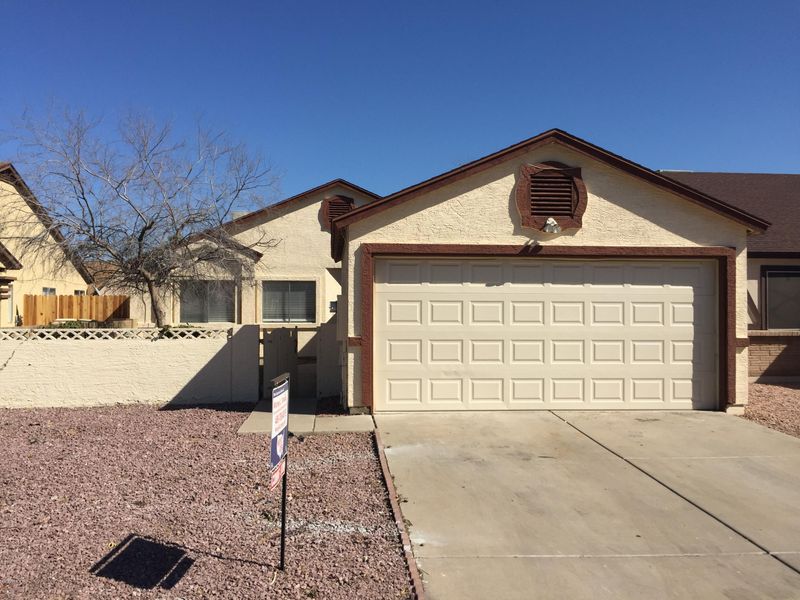 10015 N 65th Ln, Glendale, AZ 85302