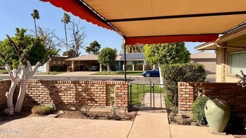 10015 Mountain View Rd, Sun City, AZ 85351