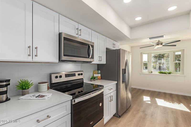 10018 Burns Dr, Sun City, AZ 85351