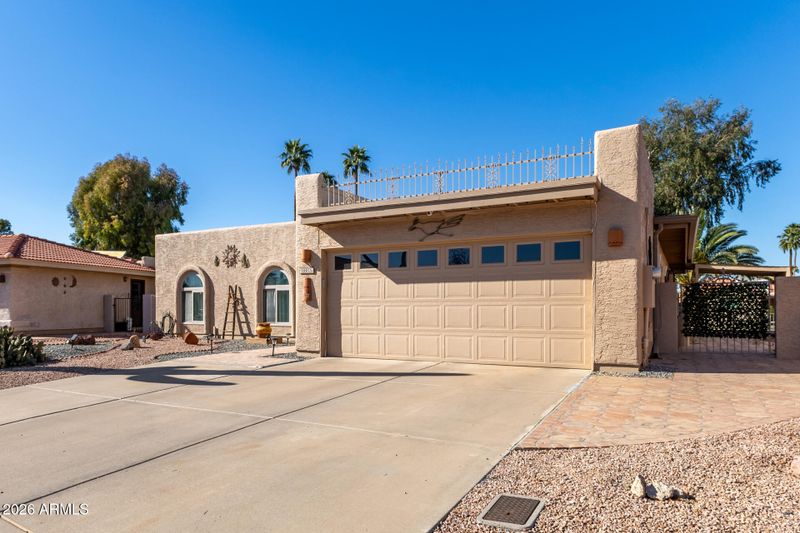 10018 E Watford Way, Sun Lakes, AZ 85248
