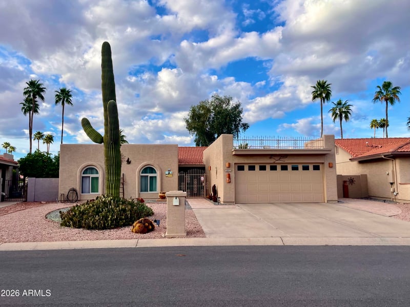 10018 Watford Way, Sun Lakes, AZ 85248