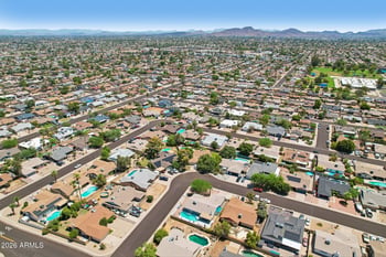 10018 48th Ln, Glendale, AZ 85302