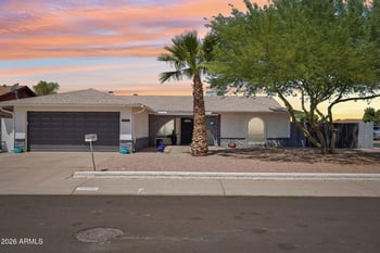 10018 48th Ln, Glendale, AZ 85302