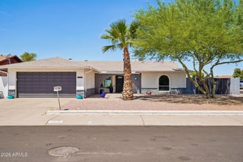 10018 N 48th Ln, Glendale, AZ 85302