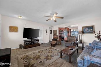 10019 Shasta Dr, Sun City, AZ 85351