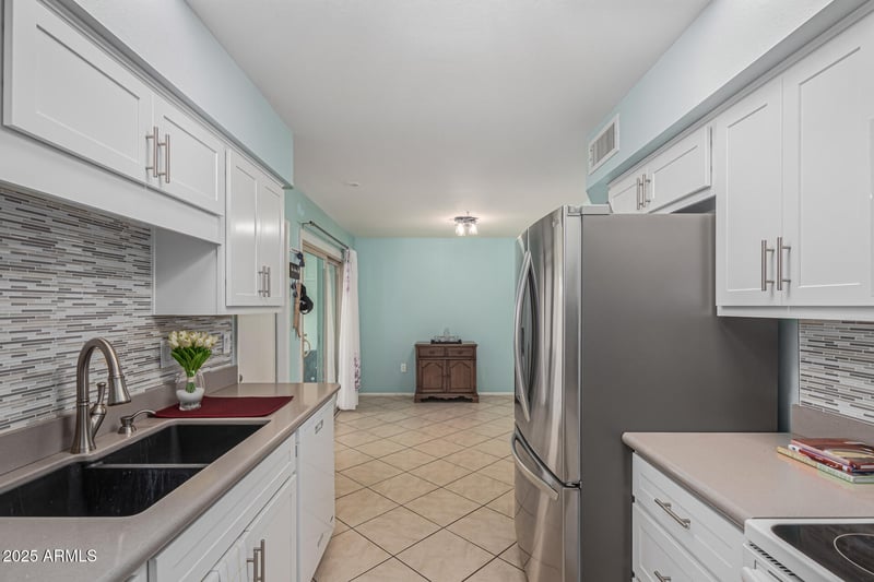 10019 Thunderbird Blvd, Sun City, AZ 85351