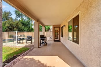 1002 Betsy Ln, Gilbert, AZ 85296