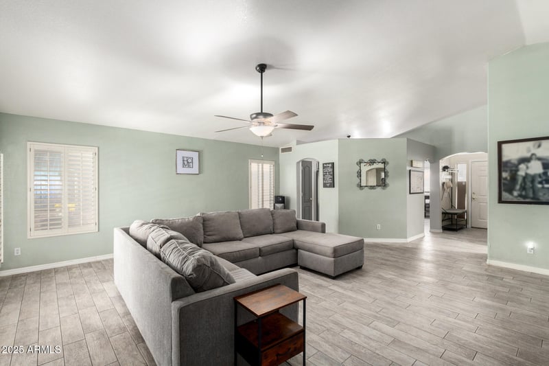 1002 Bogle Ave, Chandler, AZ 85225