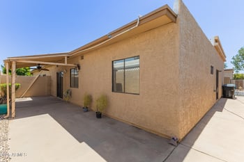 1002 Charleston Ave, Phoenix, AZ 85022