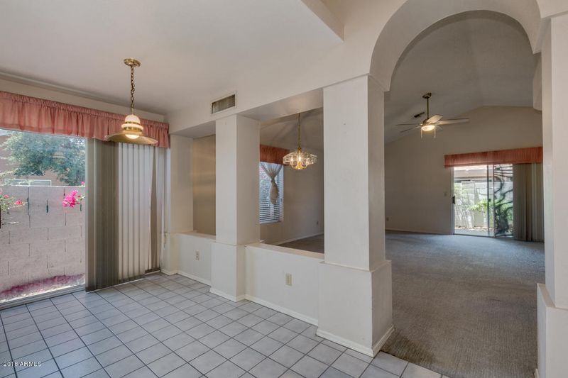 1002 E Annette Dr, Phoenix, AZ 85022